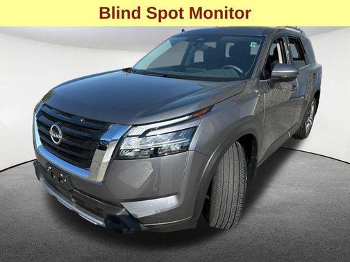 2024 Nissan Pathfinder SL 4WD