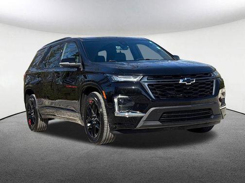 Mosaic Black Metallic 2023 Chevrolet Traverse Premier