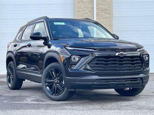 Mosaic Black Metallic 2026 Chevrolet Trailblazer LT