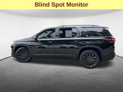 Mosaic Black Metallic 2023 Chevrolet Traverse RS