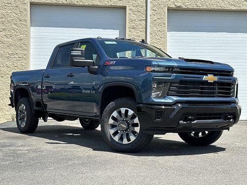 2025 Chevrolet Silverado 2500 Custom