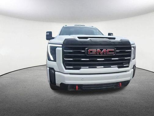 Summit White 2024 GMC Sierra 2500 AT4