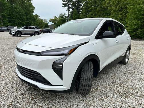 Summit White 2027 Chevrolet Bolt LT FWD