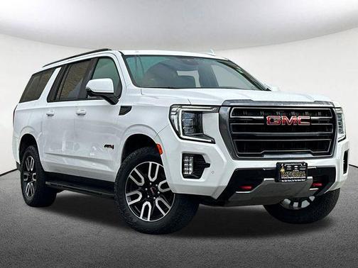 2023 GMC Yukon XL 4WD AT4