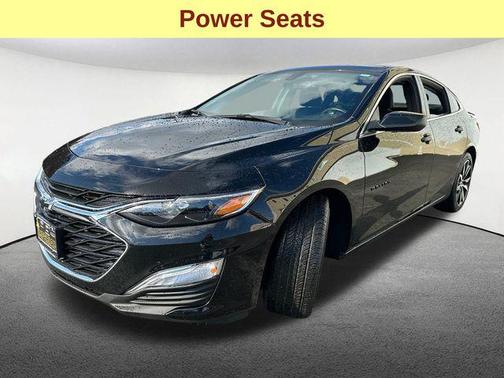 2022 Chevrolet Malibu FWD RS