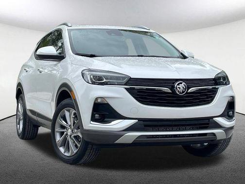 White Frost Tricoat 2022 Buick Encore GX Essence