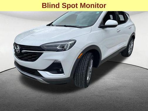 White Frost Tricoat 2022 Buick Encore GX Essence