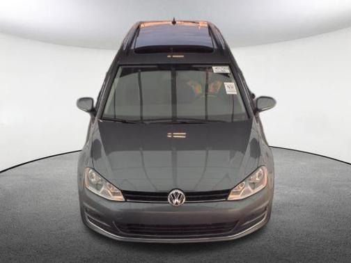 2016 Volkswagen Golf SportWagen TSI SE 4-Door