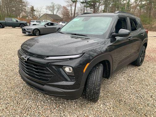 Mosaic Black Metallic 2026 Chevrolet Trailblazer LT