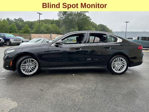2025 BMW 530 i xDrive
