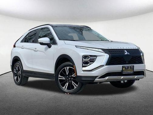 White Diamond 2023 Mitsubishi Eclipse Cross SE