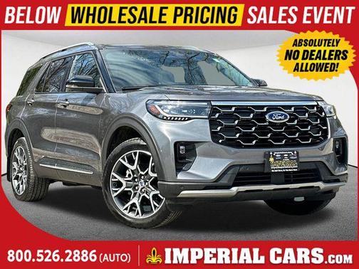 Carbonized Gray Metallic 2025 Ford Explorer Platinum