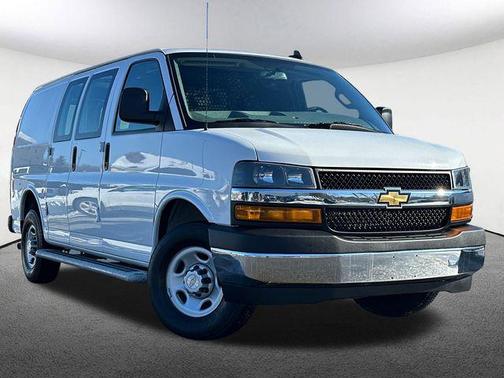 2024 Chevrolet Express 2500 RWD 2500 Regular Wheelbase WT
