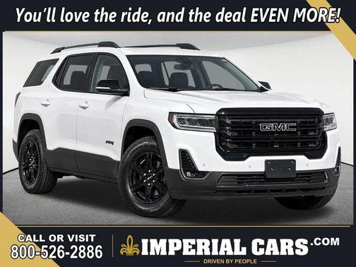 Summit White 2022 GMC Acadia AT4
