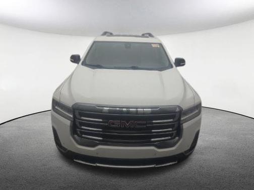 2022 GMC Acadia AT4