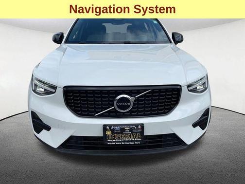 2024 Volvo XC40 B5 Core Bright Theme