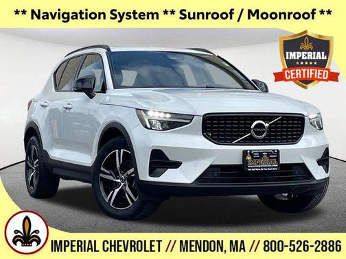 2024 Volvo XC40 B5 Core Bright Theme