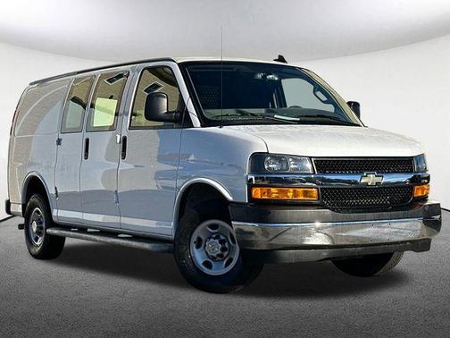 2024 Chevrolet Express 2500 RWD 2500 Regular Wheelbase WT