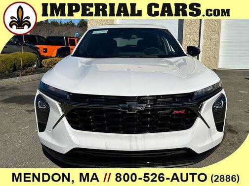 Summit White 2026 Chevrolet Trax FWD 1RS