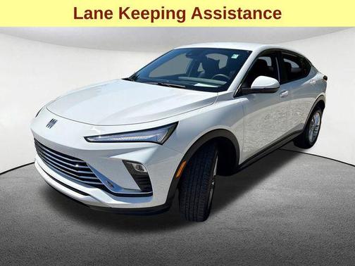 Summit White 2025 Buick Envista Preferred FWD