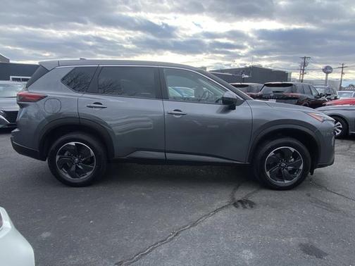 Gun Metallic 2025 Nissan Rogue SV
