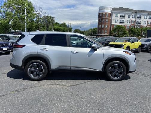 Brilliant Silver Metallic 2025 Nissan Rogue SV