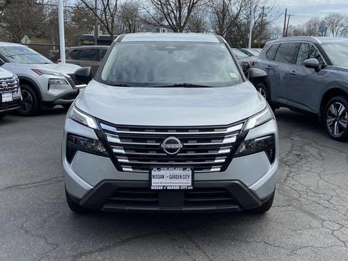 Brilliant Silver Metallic 2025 Nissan Rogue S