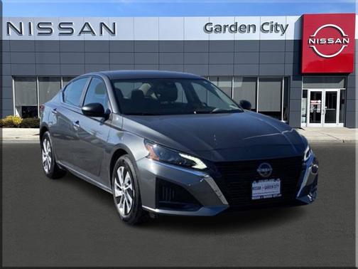 Gun Metallic 2025 Nissan Altima S