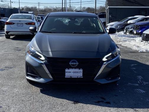 Gun Metallic 2025 Nissan Altima S