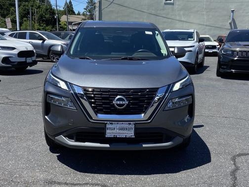 Gun Metallic 2022 Nissan Rogue SV