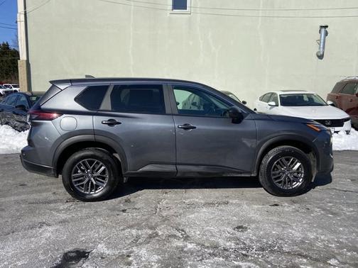 Gun Metallic 2025 Nissan Rogue S