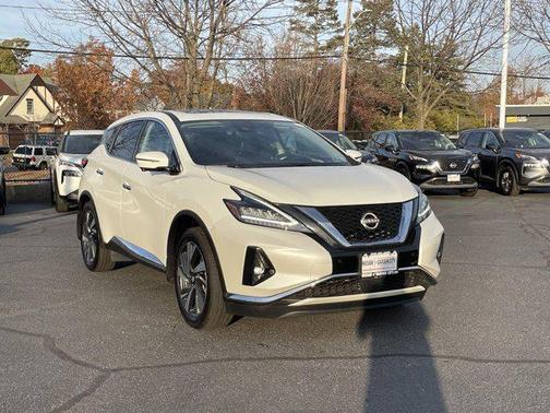 2023 Nissan Murano SL