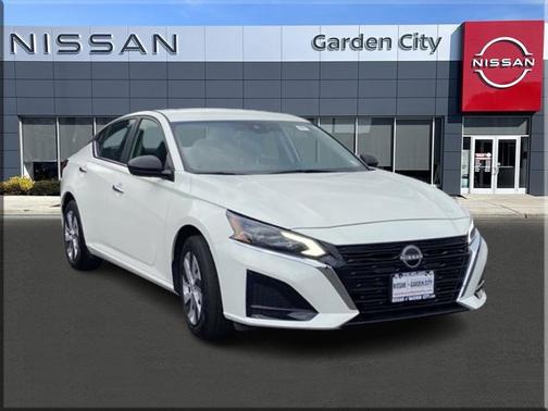 Glacier White 2025 Nissan Altima S