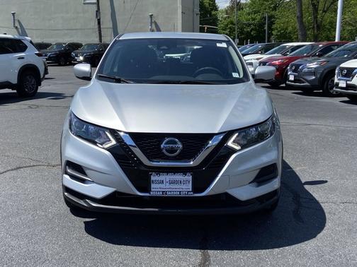 2022 Nissan Rogue Sport S
