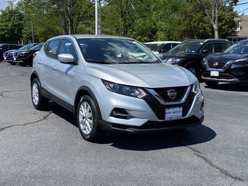 2022 Nissan Rogue Sport S