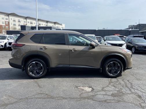 Baja Storm 2024 Nissan Rogue SV