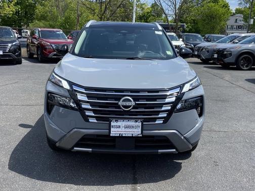 Boulder Gray Metallic 2025 Nissan Rogue SL