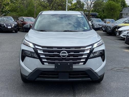 Brilliant Silver Metallic 2025 Nissan Rogue S