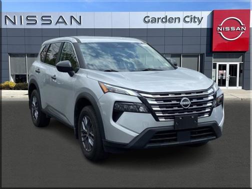 Brilliant Silver Metallic 2025 Nissan Rogue S