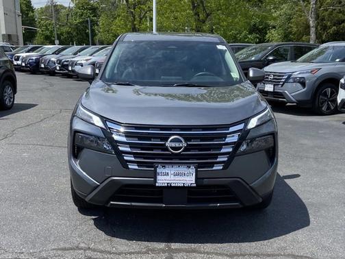 Gun Metallic 2025 Nissan Rogue SV