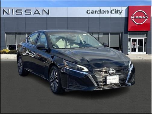 Black 2025 Nissan Altima SV