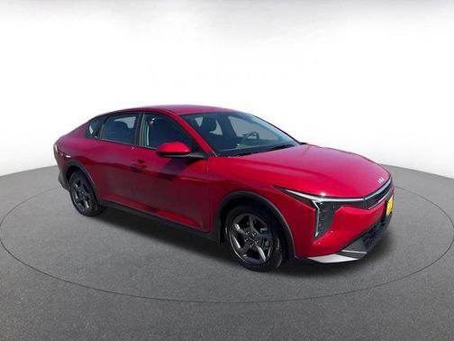 Currant Red 2025 Kia K4 LXS