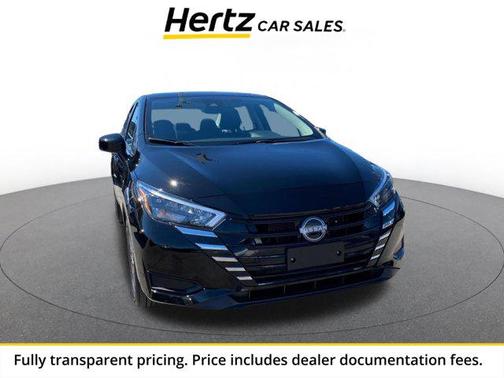 Super Black 2025 Nissan Versa 1.6 SV