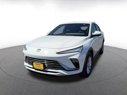 Summit White 2025 Buick Envista Preferred FWD