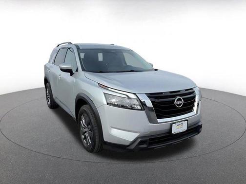 2025 Nissan Pathfinder SV FWD