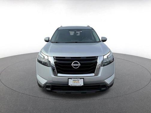 2025 Nissan Pathfinder SV FWD