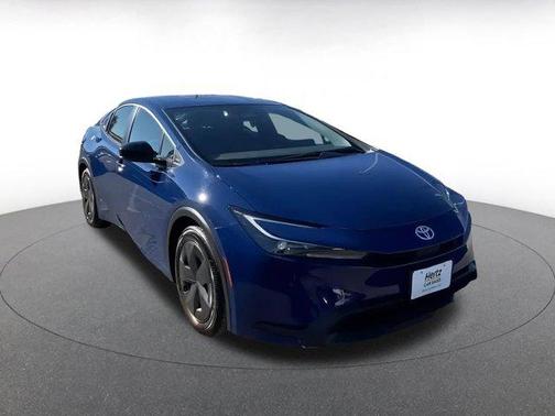 2025 Toyota Prius LE