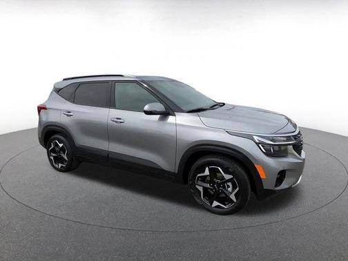 Steel Gray 2025 Kia Seltos S