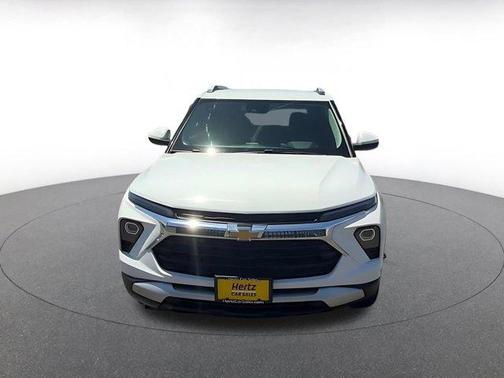 Summit White 2025 Chevrolet Trailblazer LT