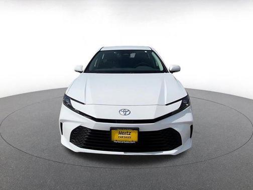 Ice Cap 2025 Toyota Camry LE